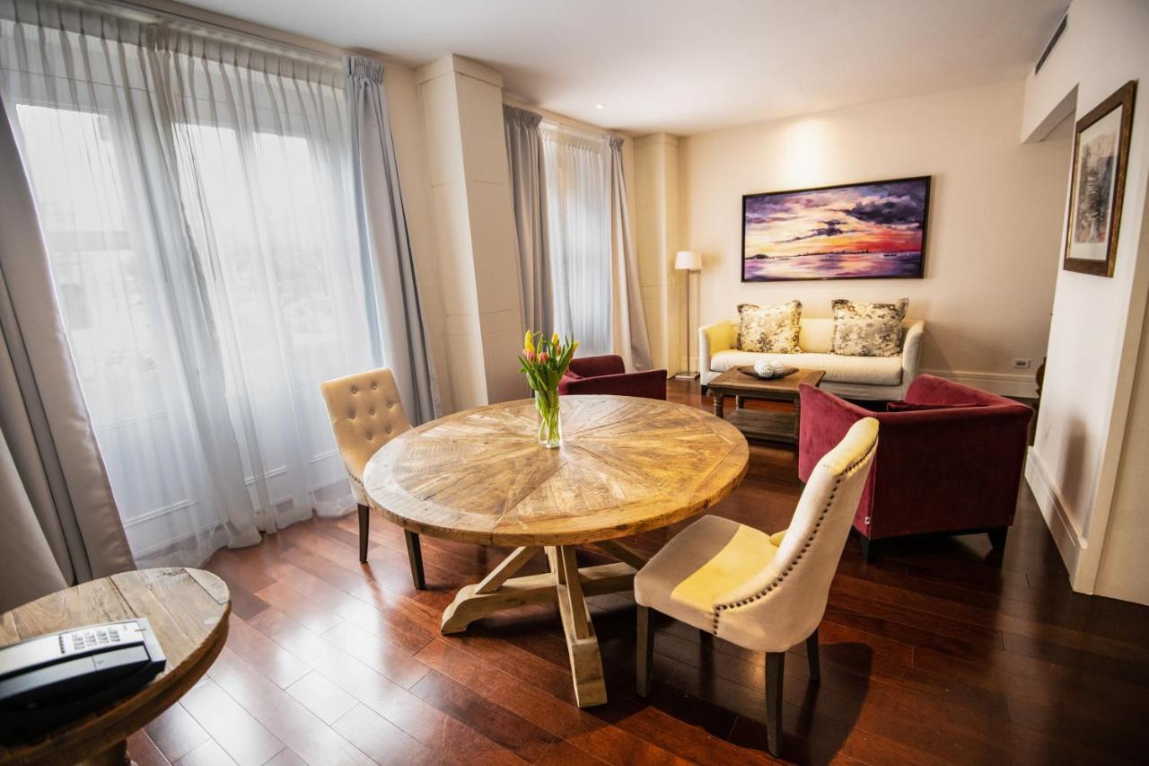 Central Hotel Panama Casco Viejo Εξωτερικό φωτογραφία A suite at the hotel