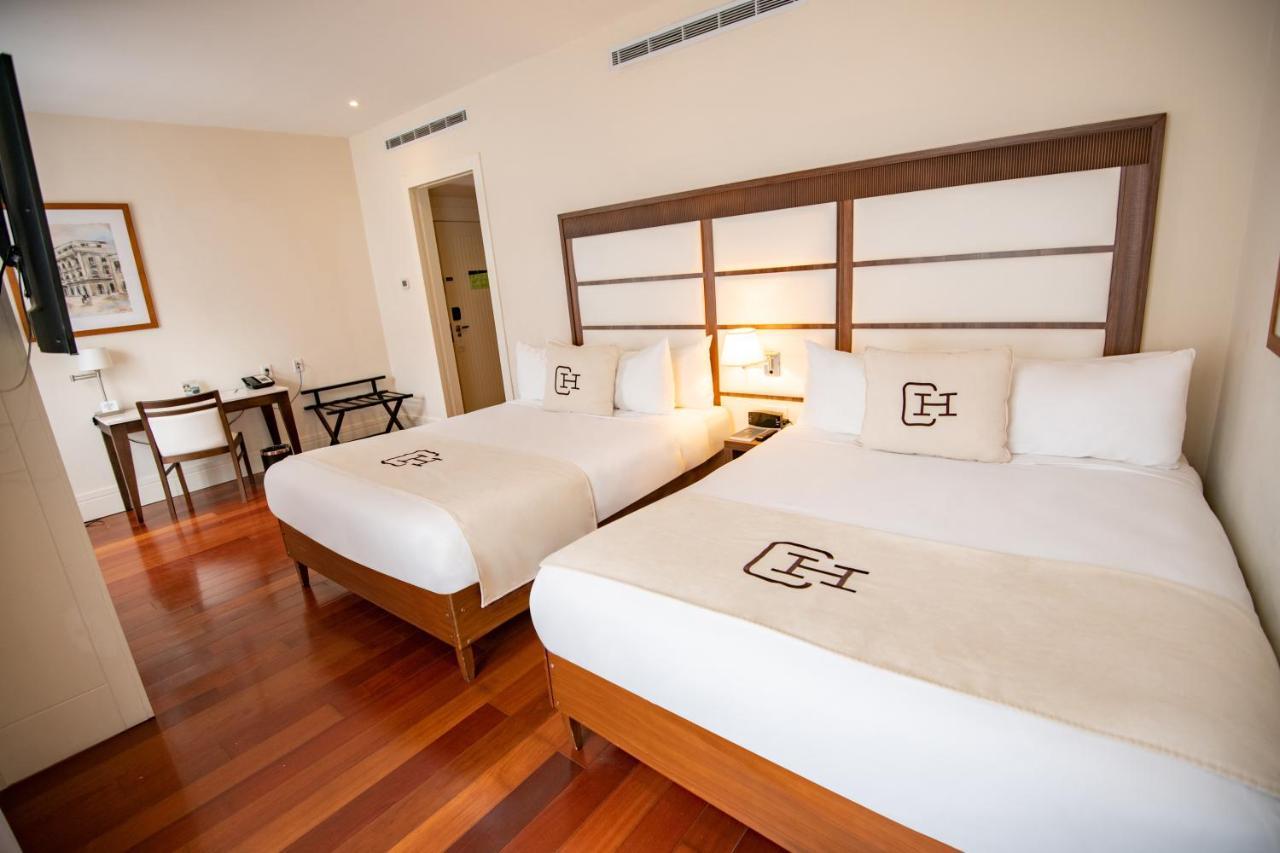 Central Hotel Panama Casco Viejo Εξωτερικό φωτογραφία A room at the hotel