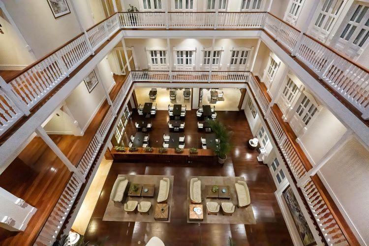 Central Hotel Panama Casco Viejo Εξωτερικό φωτογραφία The interior of the hotel