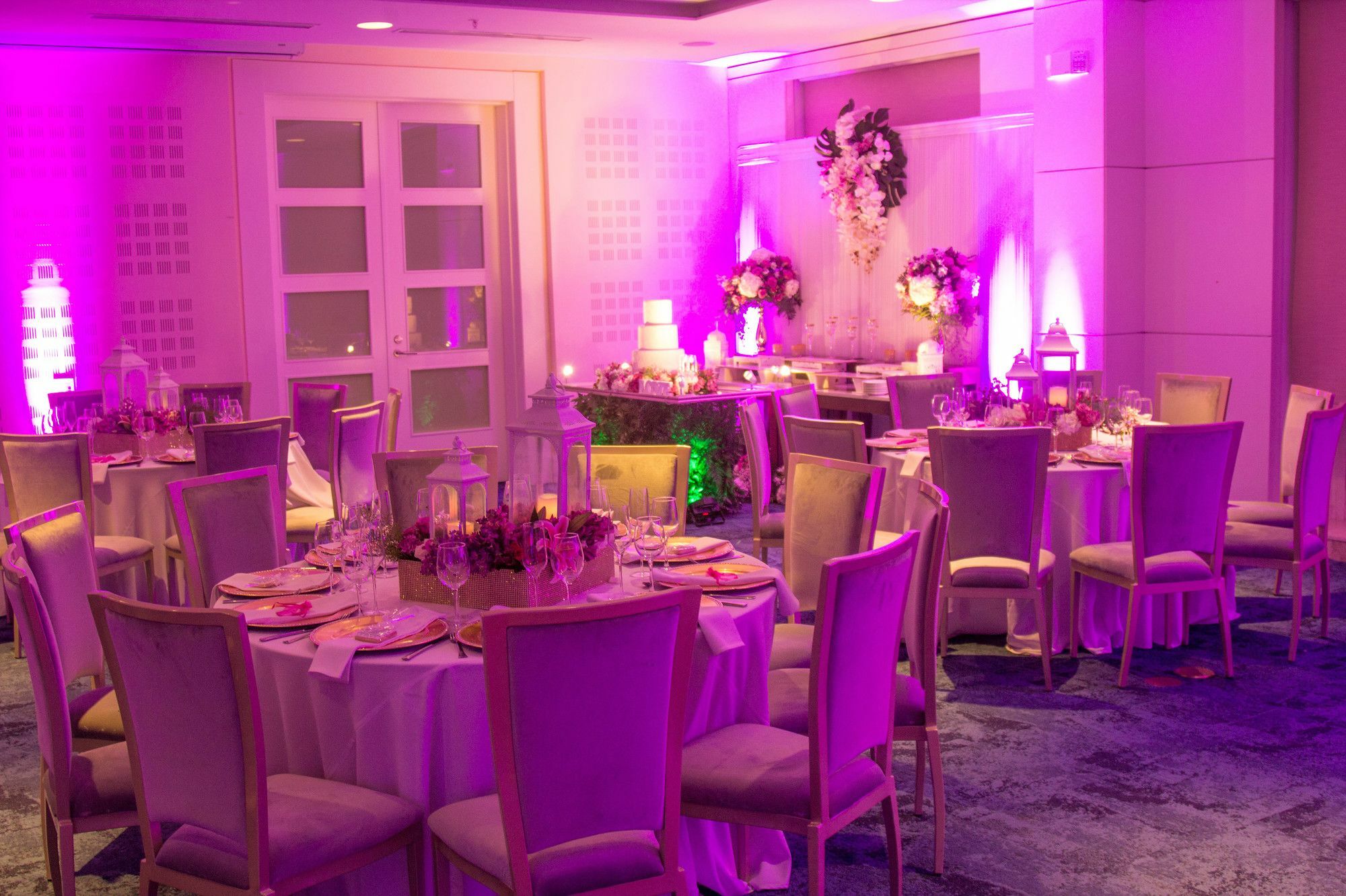 Central Hotel Panama Casco Viejo Εξωτερικό φωτογραφία A wedding reception at the hotel
